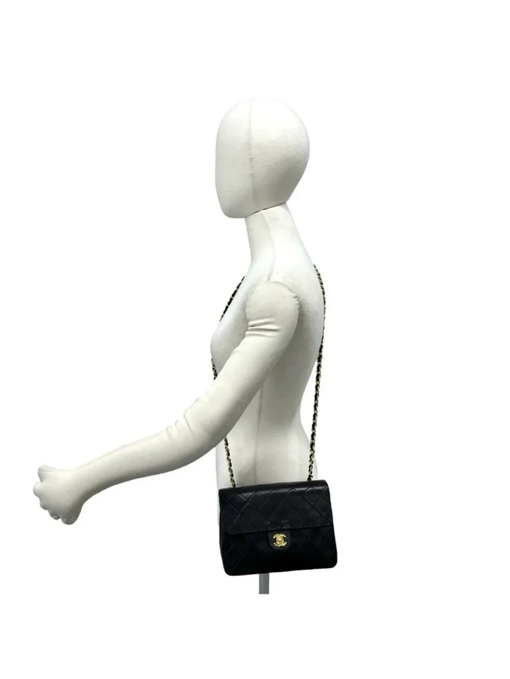 Chanel Quilted CC Logo Lambskin Leather Chain Shoulder Bag Black